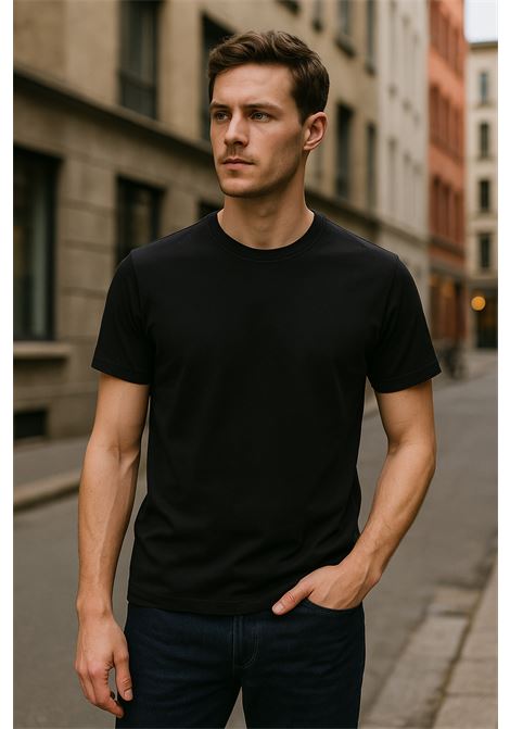 A deep black Ice cotton T-shirt that is essential and refined, ideal for a modern urban look. ALPHA STUDIO |  | AU-1330C1002